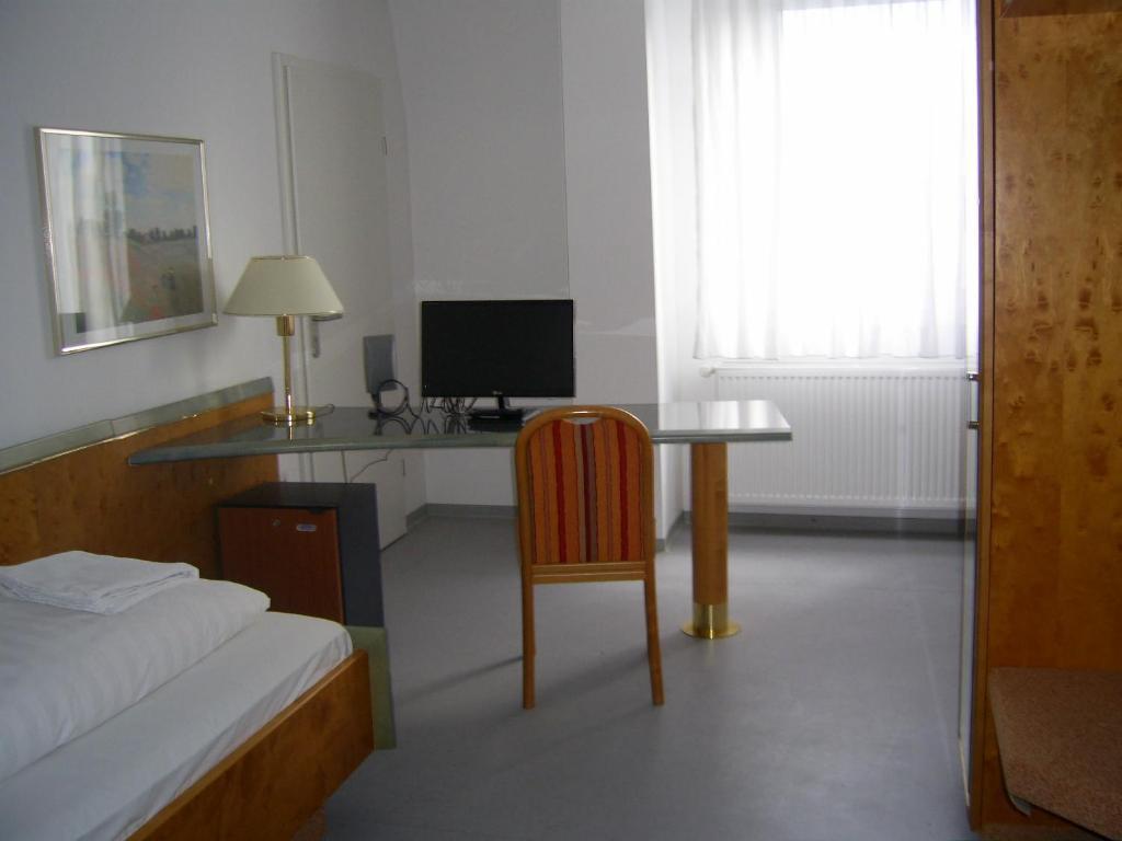 Single Room,30634847:JPEG